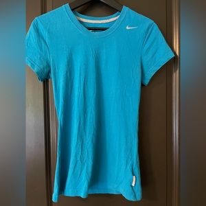 Nike women’s tee. x-small